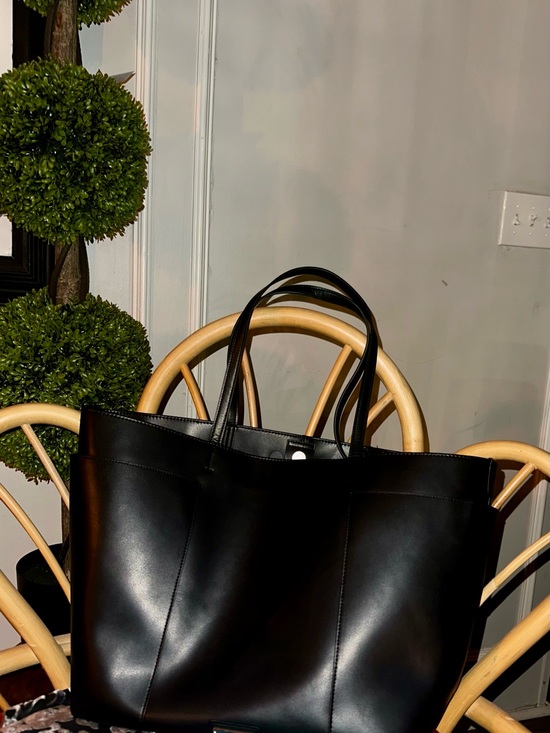 Steve Madden Handbags - Steve Madden Black Leather Shoulder Tote with laptop case